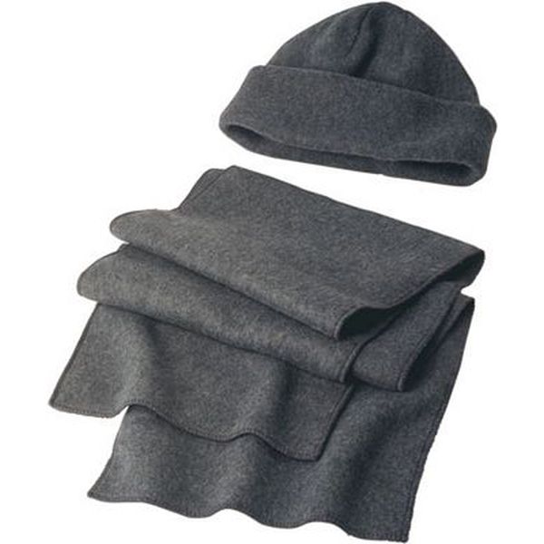 14273: Fleece cap and scarf.